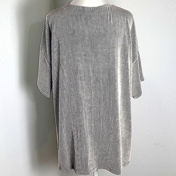 Cato Black & White Stripe Top with Lace-up Neckline, Size 14/16W - Picture 8 of 10